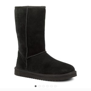 Koolaburra Ugg boots BRAND NEW in box never worn! Cozy tall winter boot